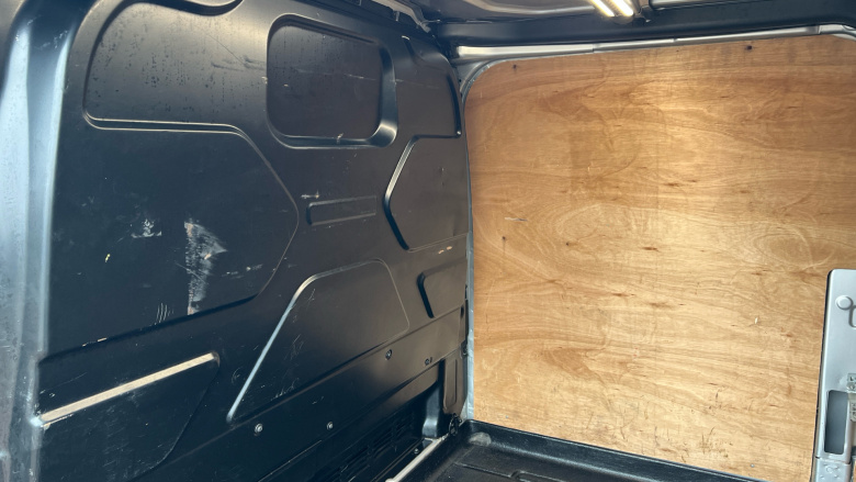 Ford Transit Custom 300 L1 Diesel Fwd 2.0 EcoBlue 130ps Low Roof Limited Van